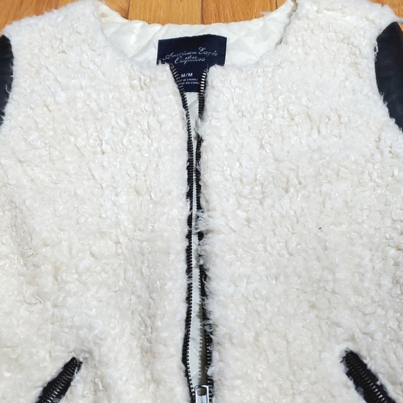 American Eagle  Outfitters size M/M Excellent conditions - Picture 12 of 17